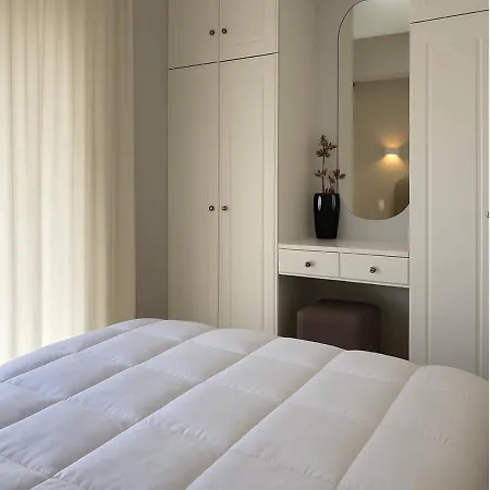 Andriana's 3-bedroom Countryside Retreat Daire